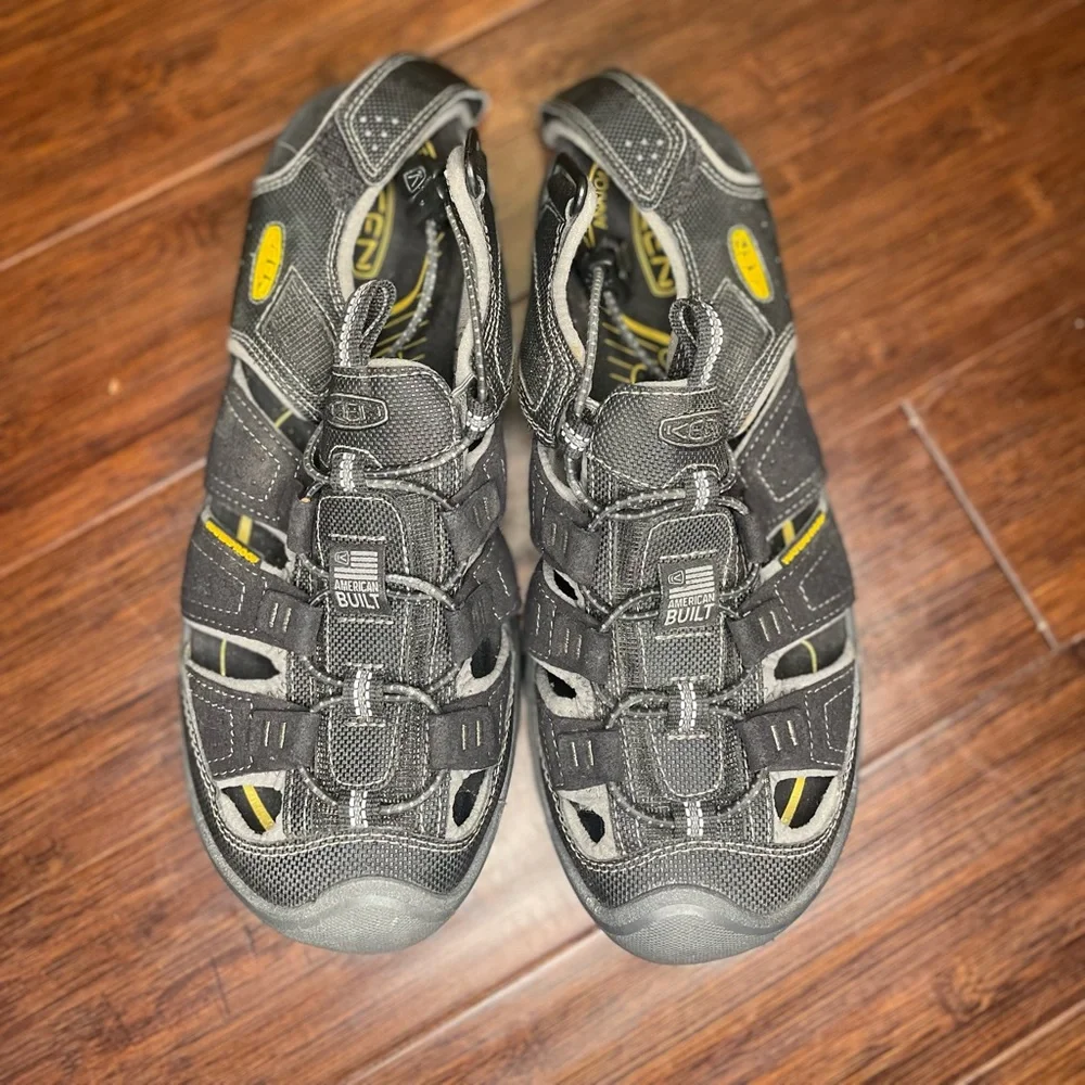 KEEN Men's Rialto